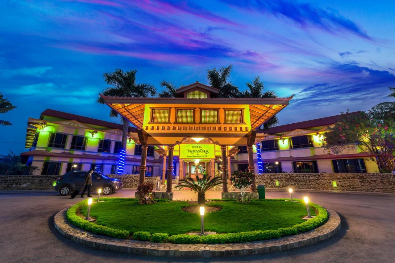 Hotel Nirvana By Luxury International Paklihwa Екстериор снимка